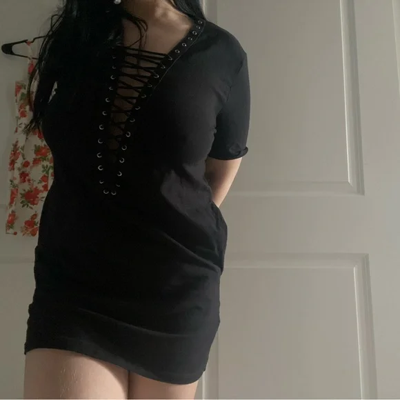 NAMELESS- DRESS - Picture 3 of 3